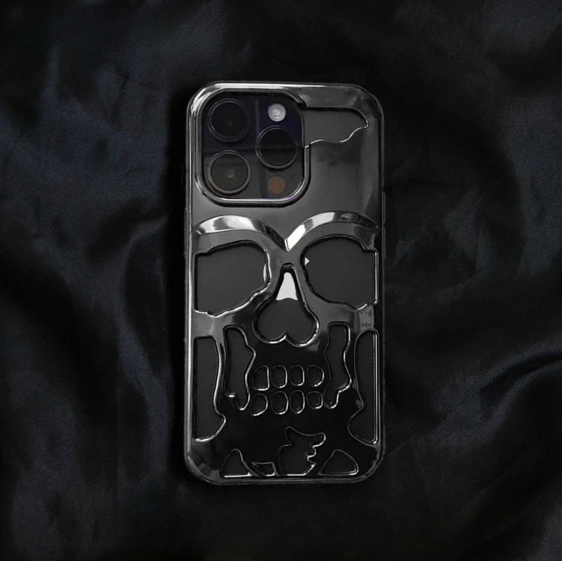 Capa iPhone Caveira 3D